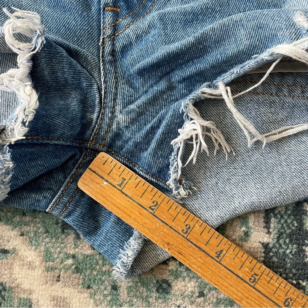 Levi’s 501 Levi Strauss Cut Off Button Fly Blue Jean Denim Shorts Distressed - Picture 13 of 14